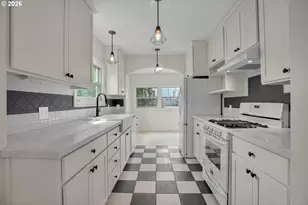 244 NE Buffalo St, Portland, OR 97211 - Photo 7