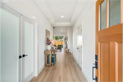 851 W Washington St, Carlton, OR 97111 - Photo 5