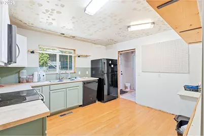 38775 Golden Valley Dr, Lebanon, OR 97355 - Photo 35