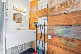 38775 Golden Valley Dr, Lebanon, OR 97355 - Photo 13