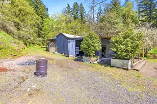 38775 Golden Valley Dr, Lebanon, OR 97355 - Photo 19