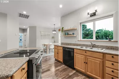 2927 Ruby Ct, Bandon, OR 97411 - Photo 9