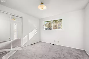 195 Coachman Dr, Eugene, OR 97405 - Photo 23