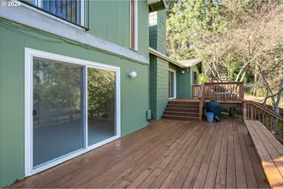 195 Coachman Dr, Eugene, OR 97405 - Photo 27