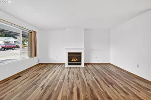 16540 SW King Charles Ave, King City, OR 97224 - Photo 7