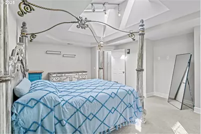 12020 SW Burlheights St, Portland, OR 97223 - Photo 19