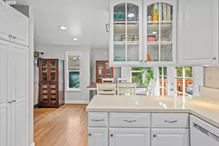 12020 SW Burlheights St, Portland, OR 97223 - Photo 13