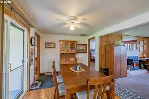 220 View Ln, Lebanon, OR 97355 - Photo 15