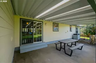 220 View Ln, Lebanon, OR 97355 - Photo 33