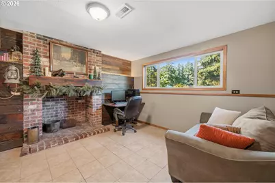 950 NE Edgehill Dr, Estacada, OR 97023 - Photo 13