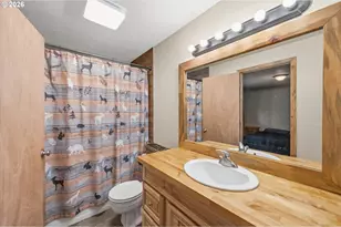 950 NE Edgehill Dr, Estacada, OR 97023 - Photo 11