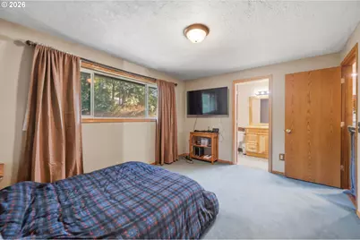 950 NE Edgehill Dr, Estacada, OR 97023 - Photo 9