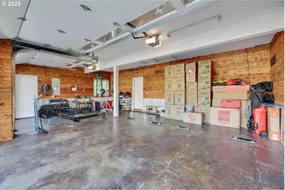 3900 Edgewood Ct, West Linn, OR 97068 - Photo 33