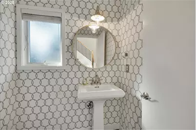 3900 Edgewood Ct, West Linn, OR 97068 - Photo 9