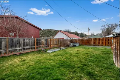 242 NW 1st Ave, John Day, OR 97845 - Photo 43