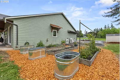801 S Park St, Carlton, OR 97111 - Photo 39