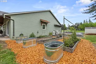 801 S Park St, Carlton, OR 97111 - Photo 39