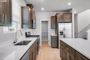 865 Legacy St, Eugene, OR 97402 - Photo 3