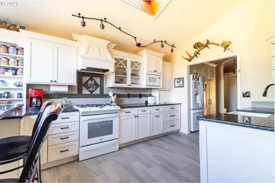 1902 Highland Dr, La Grande, OR 97850 - Photo 21