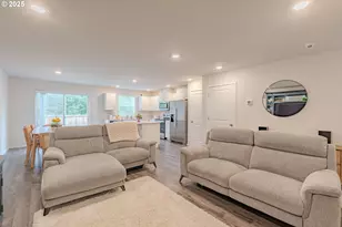 10404 NE 46th St, Vancouver, WA 98682 - Photo 7