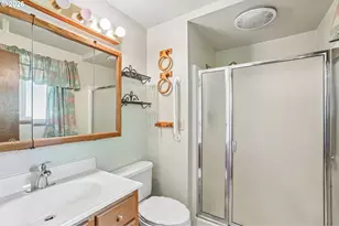 9637 SW 62nd Ave, Portland, OR 97219 - Photo 19