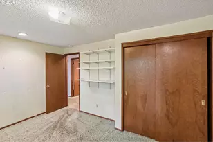 9637 SW 62nd Ave, Portland, OR 97219 - Photo 15