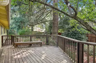 9637 SW 62nd Ave, Portland, OR 97219 - Photo 21