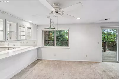 9637 SW 62nd Ave, Portland, OR 97219 - Photo 9