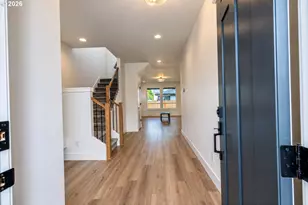 948 NE 17th Ave, Canby, OR 97013 - Photo 7
