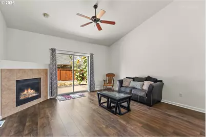 800 Zepher Way, Molalla, OR 97038 - Photo 5