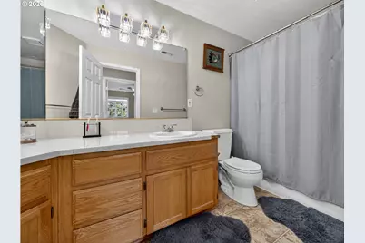 16431 SW Timberland Dr, Beaverton, OR 97007 - Photo 25