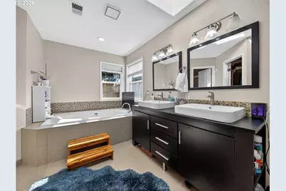 16431 SW Timberland Dr, Beaverton, OR 97007 - Photo 23