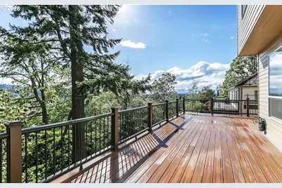 16431 SW Timberland Dr, Beaverton, OR 97007 - Photo 11