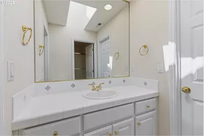 14405 NW Valley View Ln, Portland, OR 97231 - Photo 35