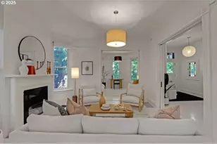 1710 NW Hoyt St, Portland, OR 97209 - Photo 11