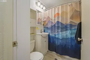 830 S 7th St, Cottage Grove, OR 97424 - Photo 9