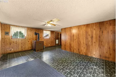 211 Young Rd, Cook, WA 98605 - Photo 5