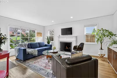 635 SE 55th Ave, Portland, OR 97215 - Photo 3