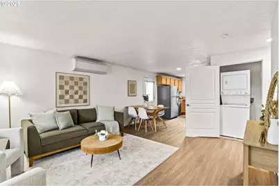 3031 Hummingbird Ln, Eugene, OR 97405 - Photo 7