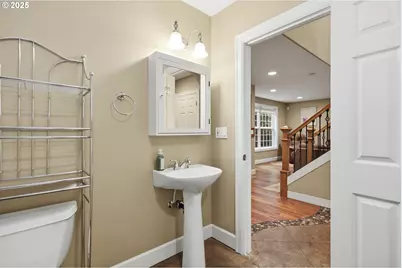 602 Frankton Rd, Hood River, OR 97031 - Photo 23