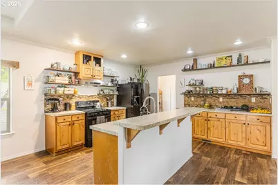 864 Spencer Rd, Toledo, WA 98591 - Photo 5