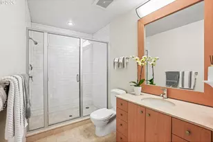 1025 NW Couch St, Portland, OR 97209 - Photo 27