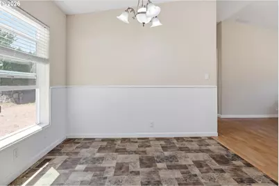 1655 S Elm #302, Canby, OR 97013 - Photo 15