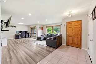 2893 NE Juniper Ave, Gresham, OR 97030 - Photo 15