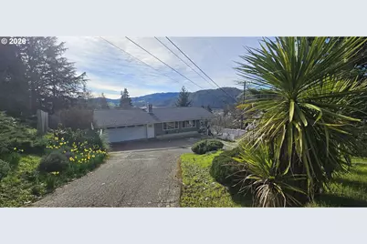 1123 SE Hawthorne Dr, Roseburg, OR 97470 - Photo 33