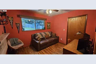 1123 SE Hawthorne Dr, Roseburg, OR 97470 - Photo 21