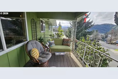 1123 SE Hawthorne Dr, Roseburg, OR 97470 - Photo 23