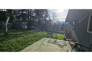 1123 SE Hawthorne Dr, Roseburg, OR 97470 - Photo 27