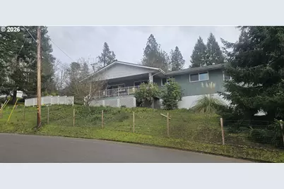 1123 SE Hawthorne Dr, Roseburg, OR 97470 - Photo 1
