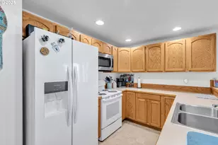 3397 Oak St, Florence, OR 97439 - Photo 33